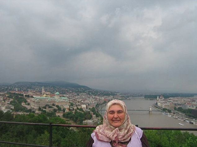 Gezgin Teyze ne yaptığının farkında olmadığını söylerken, aslında nasıl bir başarının altına imzasını attığını gösteriyor.