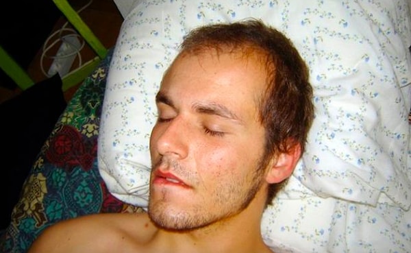 3. В общей сложности на его электронный ящик поступило 30 фотоснимков молодых людей, достигших оргазма (с чем их нам остается только поздравить :))