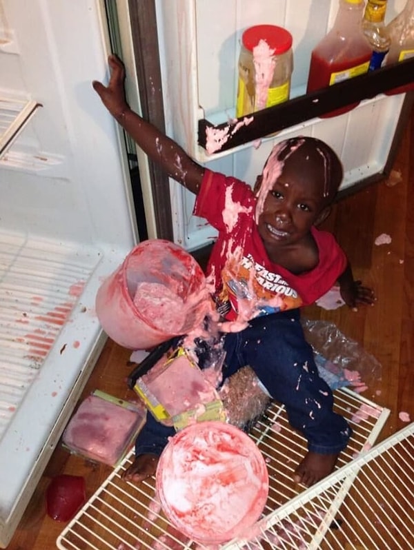 11. А ведь он хотел просто полакомиться мороженым