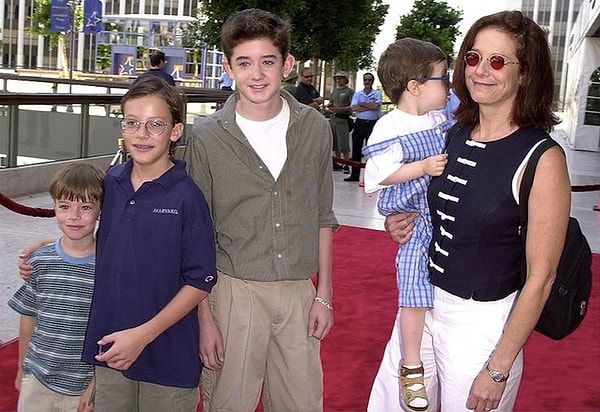 7. Дэбра Вингер – лучшая актриса становится лучшей мамой