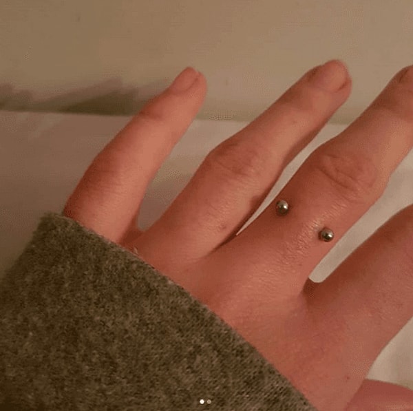 3. Кто-то предпочитает простые серебряные гвоздики…