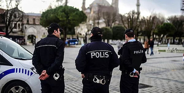 Yasayla seçmenlerin ihbarı üzerine kolluk güçlerinin sandık çevresine gelebilmeleri öngörülüyor.