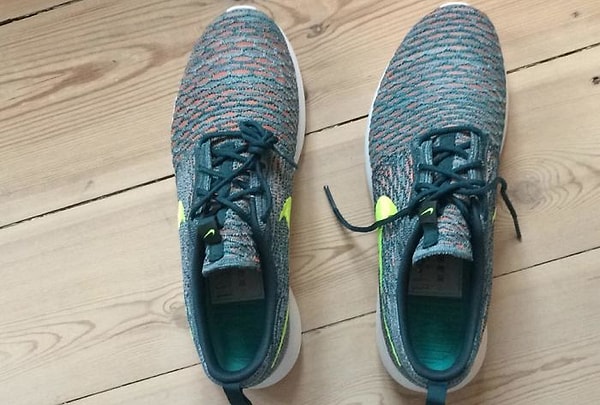 10. Два левых кроссовка... Почему бы и нет...