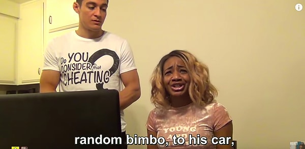 Попало даже подставной актрисе: Моника говорит, что она обычная сучка.