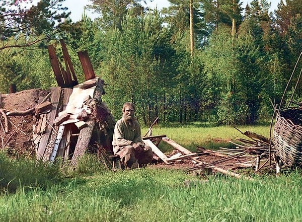 3. Отшельник, проживший в этой лачуге 40 лет (1912 год)