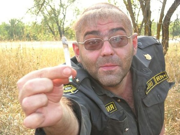 6. Закурить не желаете?