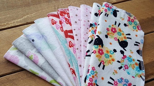 4. А потом стирают эти коричневые и желтые тряпочки и используют их снова. Звучит как полное безумие, не так ли?