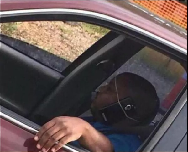 14. Мы живем в 2018 году, а этот парень - уже в 2026