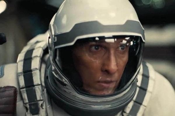 19. Matthew McConaughey, Interstellar (Yıldızlararası)'nın senaryosunu yapımın tamamı bitene kadar eşine bile anlatmamış.