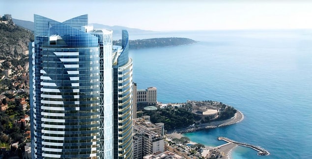 Tour Odéon'un en üst katında olan daire, konumu itibariyle panoramik sehir manzarasına sahip.