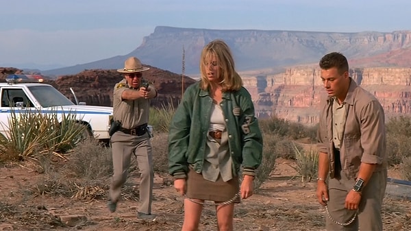 9. Узнаете боевик?