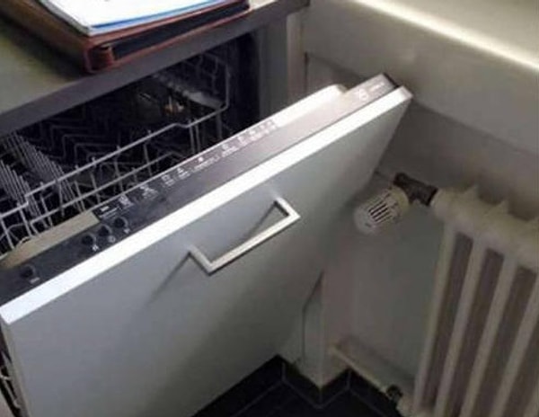 9. Вроде бы и посудомоечная машина есть, но ее как бы нет...