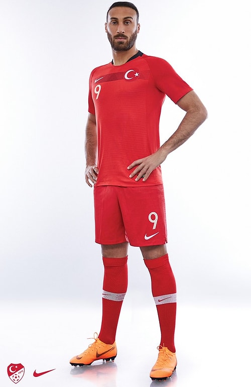 İşte yeni formalar: