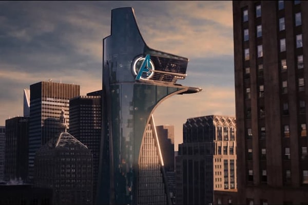 4. В первой части "Мстителей" на башне Stark были разрушены все буквы, кроме одной, которая позже стала символом команды супергероев