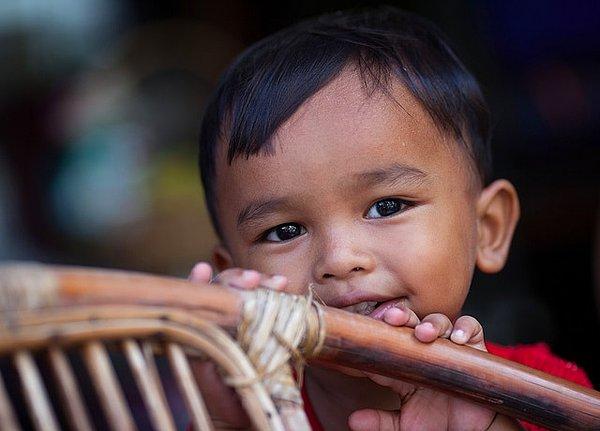 9. Phnom Penh, Kamboçya'da bir çocuğun gülümsemesi