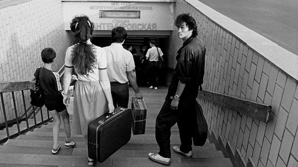 7. А теперь проверим, как хорошо вы знаете песни Цоя. Какие огурцы сажал Виктор на брезентовом поле?