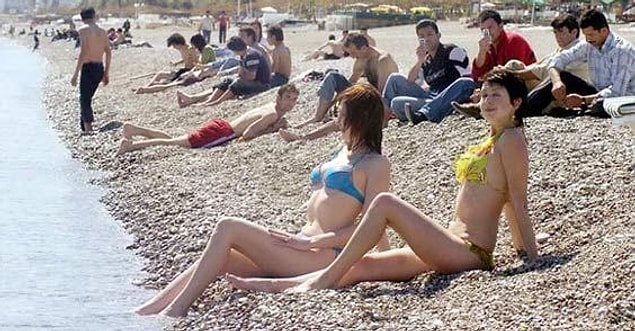 Kız kıza tatil yok