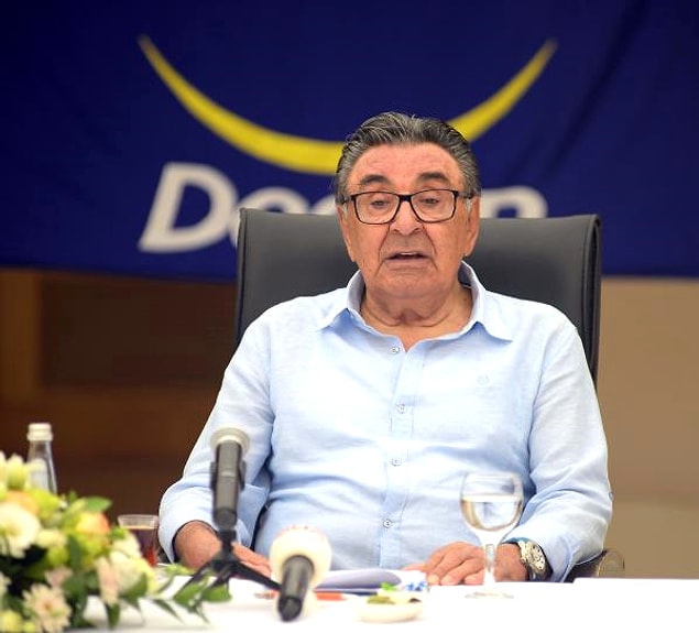 Demirören Grubu, Doğan Grubu bünyesindeki Milliyet ve Vatan gazetelerini 2011 yılında 74 milyon dolara satın almıştı.