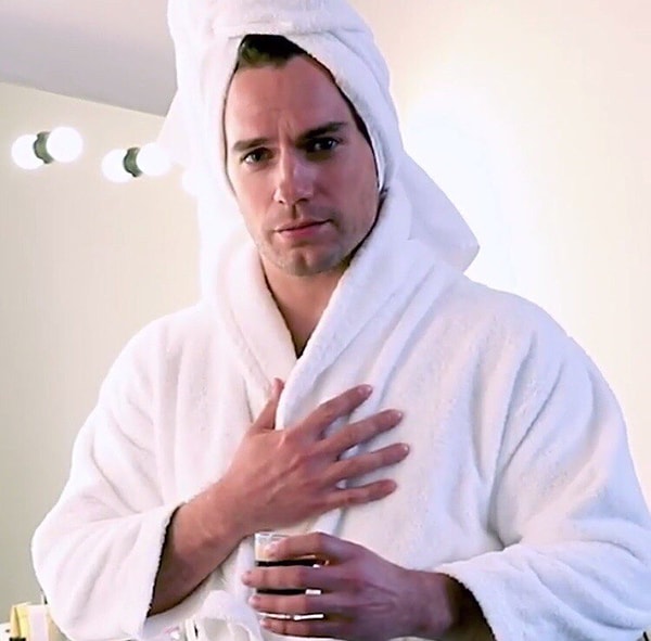 14. Сопроводил этот пост актер душещипательным хэштегом #сбритынонезабыты