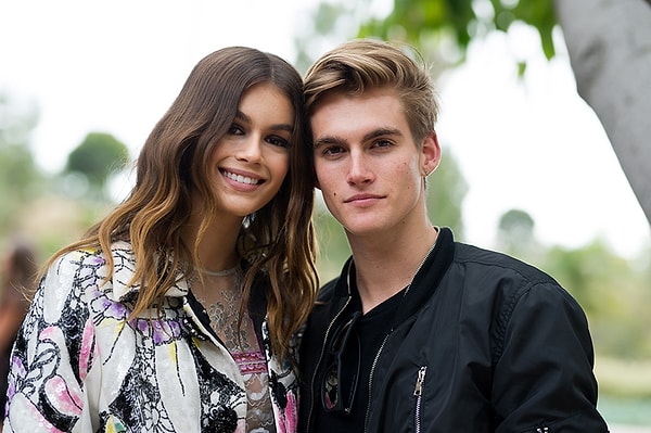 Судя по всему, в скором будущем Герберы станут самыми обсуждаемыми в сообществе знаменитостей. Но, как бы то ни было, они никогда не перестанут поддерживать друг друга.