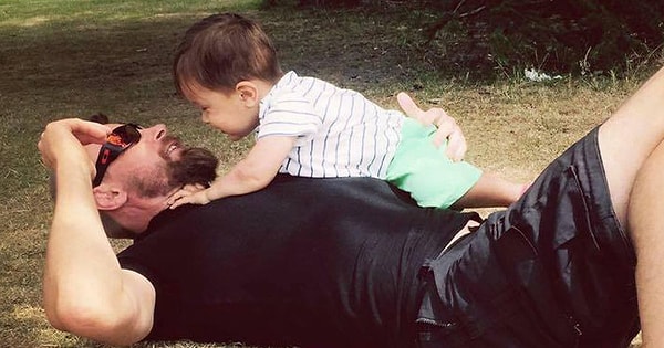 7. Перед тем как расстаться на день целуйте своих близких.