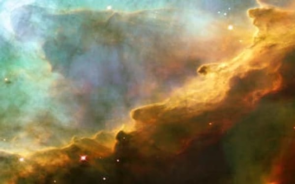 13. По космосу путешествуют целые облака алкоголя.