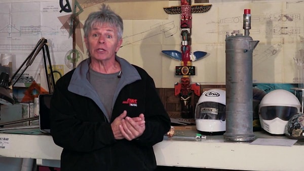 1. Знакомьтесь, это — Майк Хьюз, 61-летний ученый-самоучка.