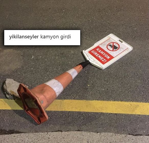 Sadece yıkılmış şeyleri fotoğraflama temasına sahip. Neden yıkıldığını açıklaması da ayrı bir konu.