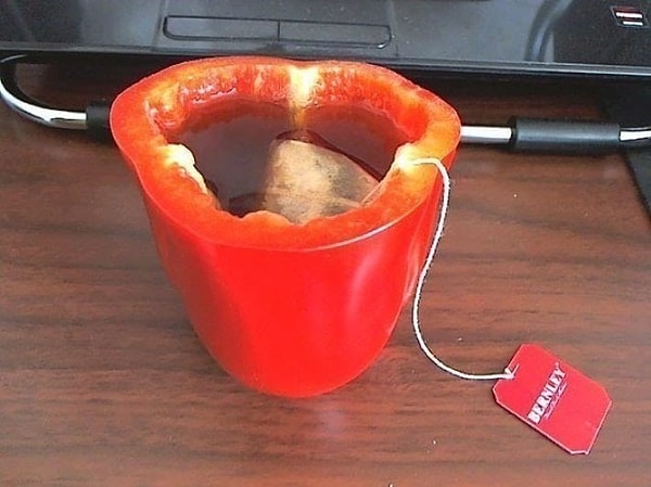 17. "Это не то, что я имел в виду, говоря, чтобы мне принесли чай!"