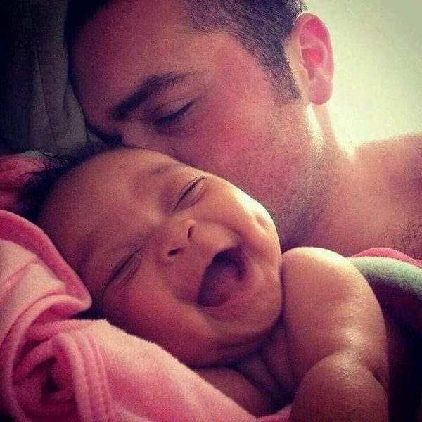 5. Ямочки на щеках