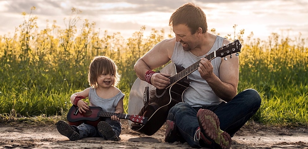 «А за это спасибо папе!»: 8 черт и особенностей, которые мы наследуем от отца