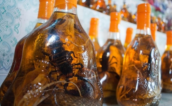 3. Вино, настоянное на скорпионах и змеях