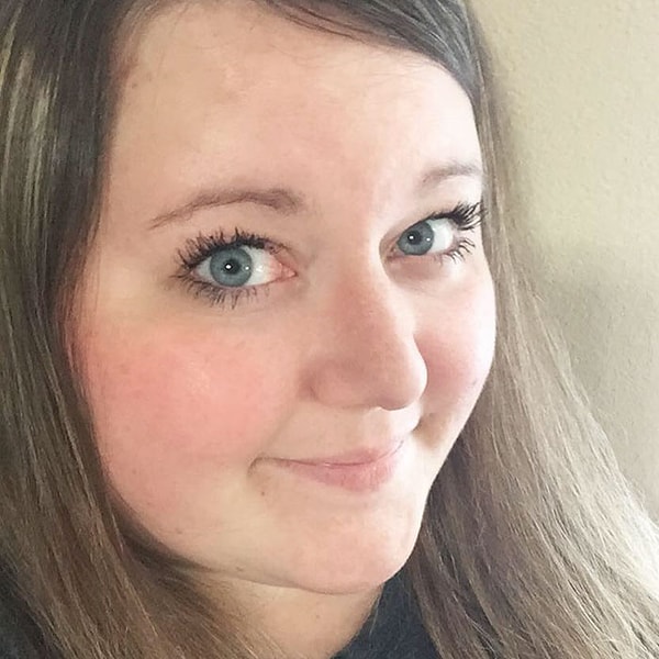 11. «В мире, полном жестокости и обидных слов, мы выбираем любовь. У всех есть недостатки, но мы всегда стараемся относиться к людям с добротой», — подытожила свой рассказ Кристина.