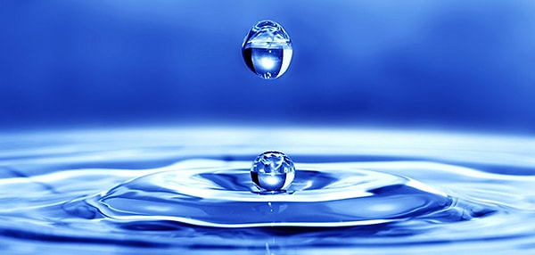 6. Нужно пить 8 стаканов воды в день