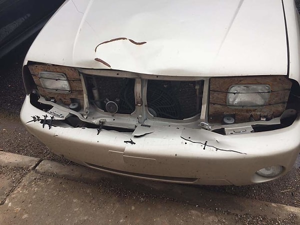 6. Видимо, нормально водить он не научился, зато по кройке и шитью у него была твердая "5"