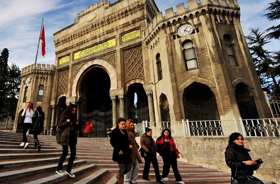 Kanun Teklifi Verildi: 'Üniversitelilerin Kredi Borçları Silinsin'