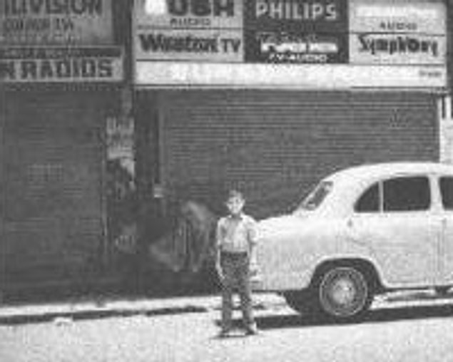 Agra polisi bu detayların peşine düşer, Sedick Johaadien sorgulandığı esnada cinayeti itiraf eder.