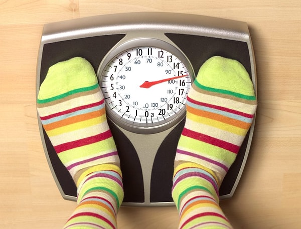 2. Несмотря на то, что многие люди стараются ограничить потребление углеводов в стремлении похудеть, последние исследования показывают, что если включить в здоровый рацион макароны, это поможет сбросить пару лишних кило.