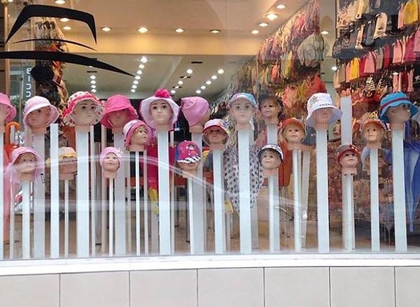 3. Шляпный магазинчик 👻