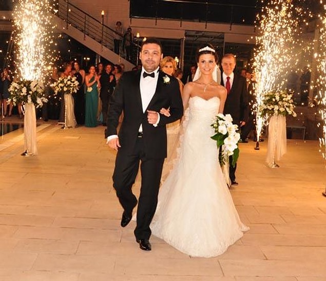 6. Ve 2011 yılında sürpriz bir kararla dünyaevine girdiler!