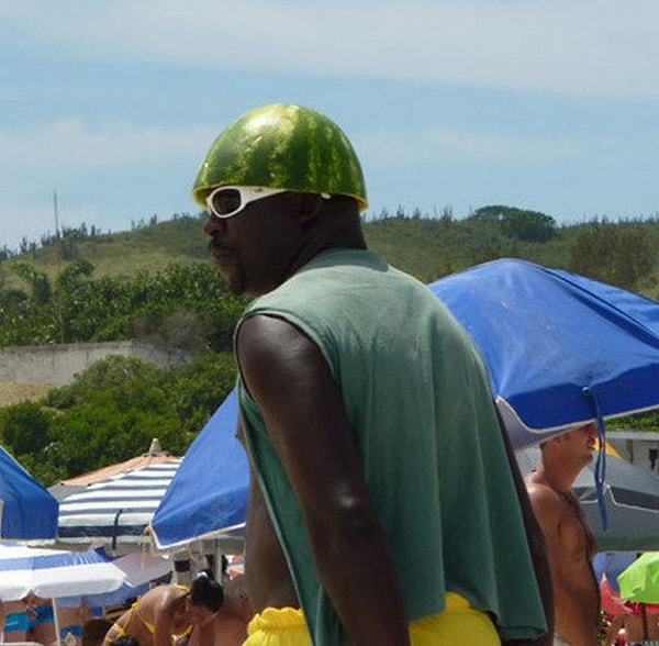 13. Какая разница, из чего сделана панамка на голове? Главное, чтобы солнечного удара не было.