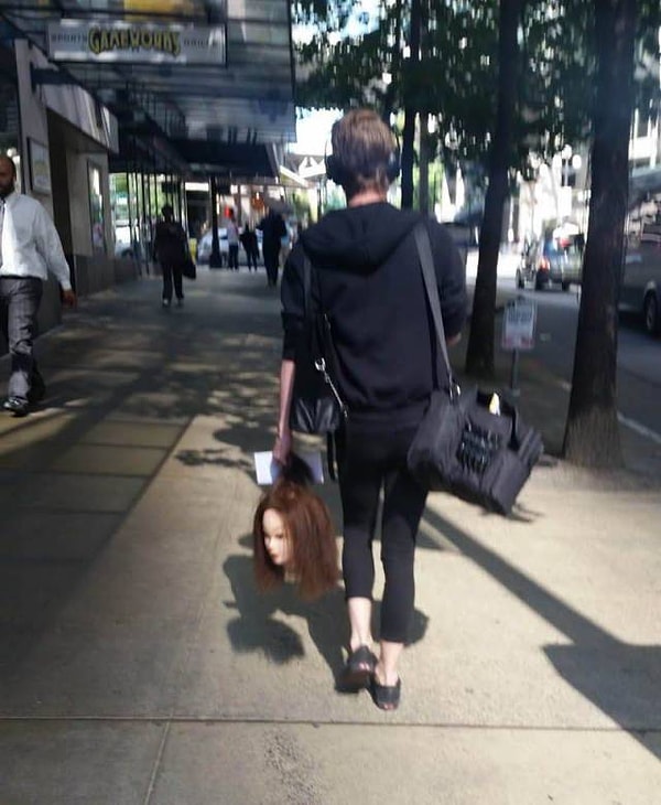 12. Голова манекена как аксессуар? Хм...почему бы и нет 🙂