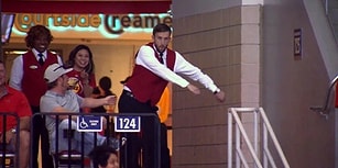 NBA Karşılaşmasının Önüne Geçen Yer Gösterici Adamın Muhteşem Dansı
