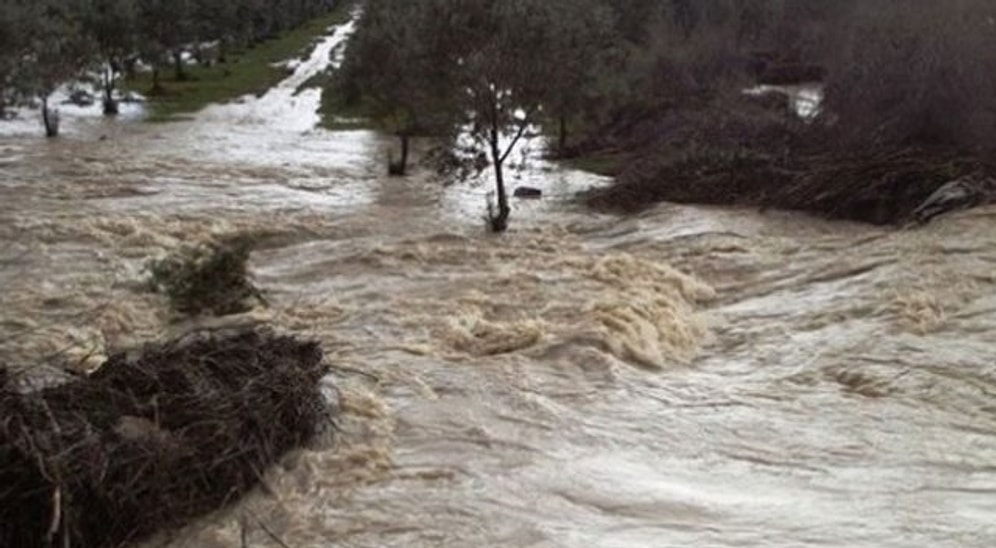 Zorluk, Darlık veya Meşakkat! Rüyada Sel Görmek Ne Anlama Gelir?