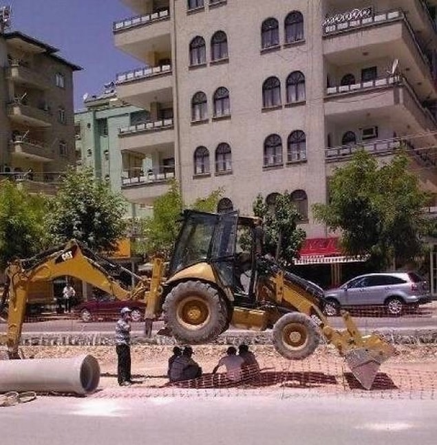 10. Sonunda traktörlerin gerçek amacını öğrendik.