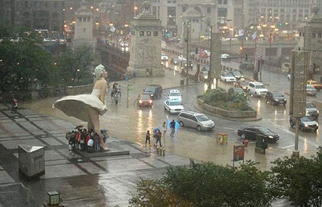 15. Marilyn her zaman imdadınıza koşar, o koşmazsa da elbisesi koşar! 😂