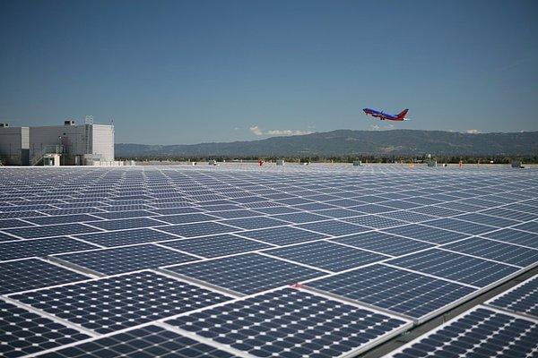 10. Hindistan %100 güneş enerjisi ile çalışan havaalanı inşa etti.