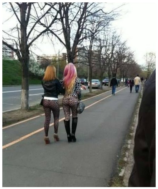 4. Леггинсы с леопардовым принтом - классика жанра.