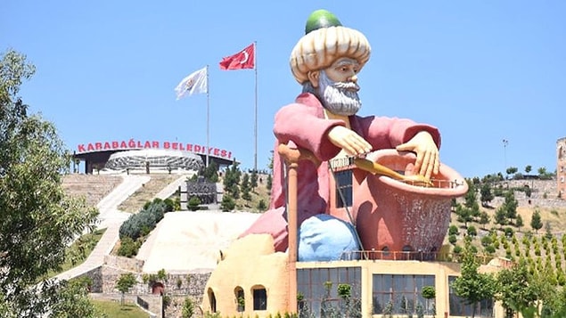 İlk Nasreddin Hoca fıkrası 1480 yılında Saltukname'de geçer, derli toplu bir biçimde kültüre nüfuz ettiği tarih ise kaynaklara göre 16. yüzyıldır.