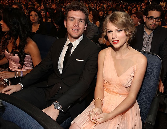 14. Taylof Swift ve kardeşi Austin